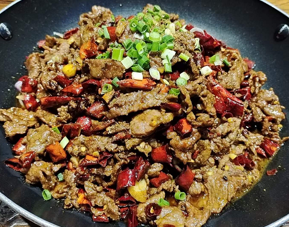 背簍人家 鐵板牛肉